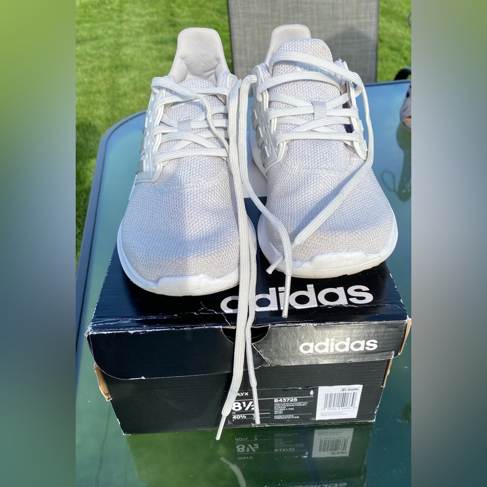 Women’s Adidas Grey Running Shoe, Size 8 1/2